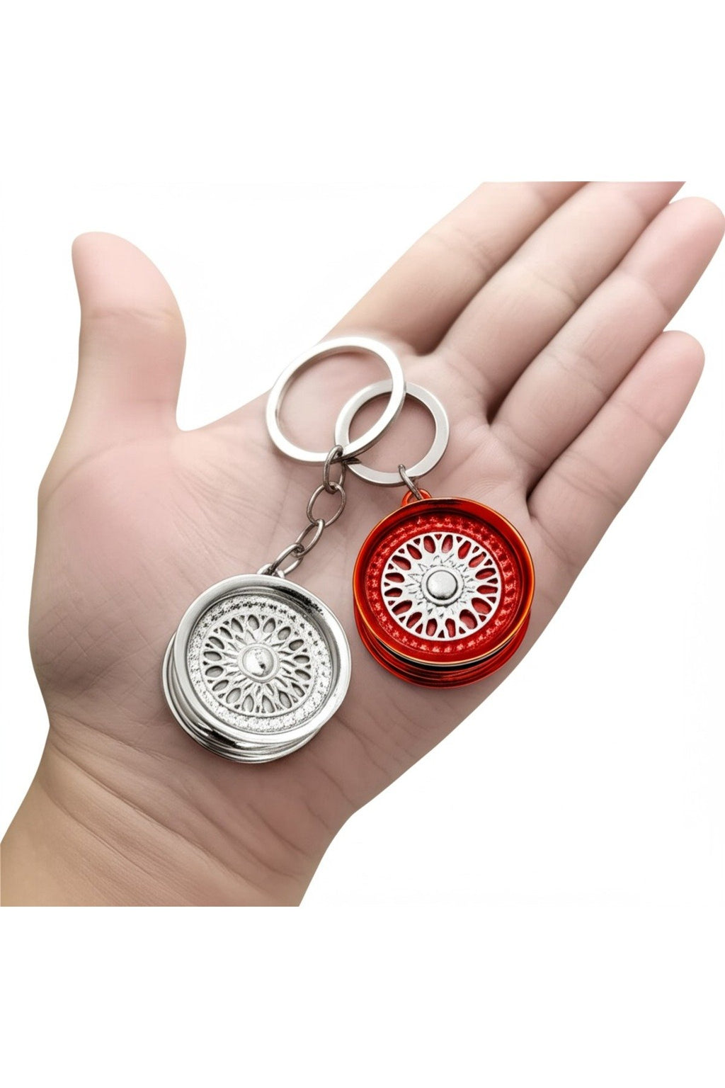 Metal Jant Renkli Anahtarlık – Tekerlek Görünümlü Lüks Araba Aksesuarı