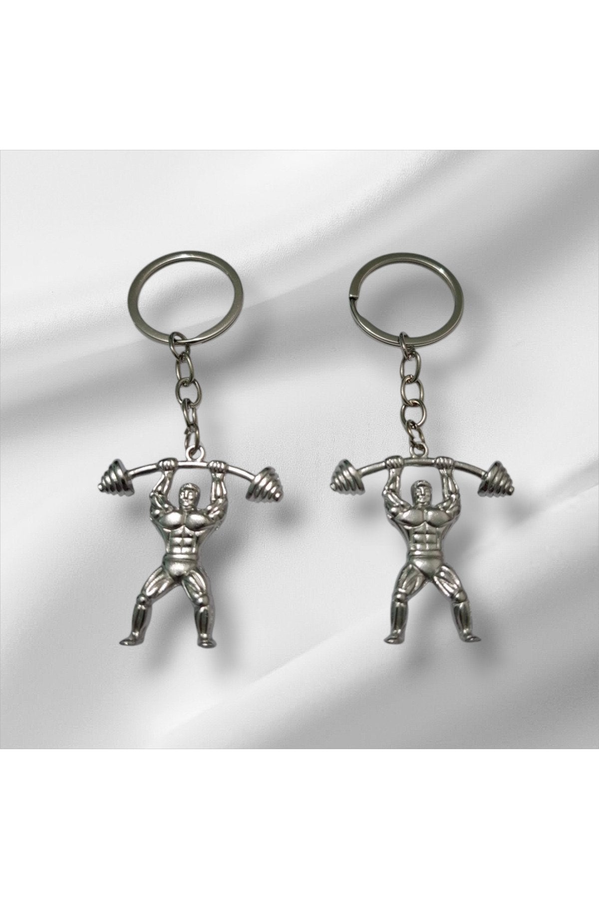 Metal Gümüş Renk Halterci Anahtarlık – Sporcu ve Fitness Severler İçin Hediyelik