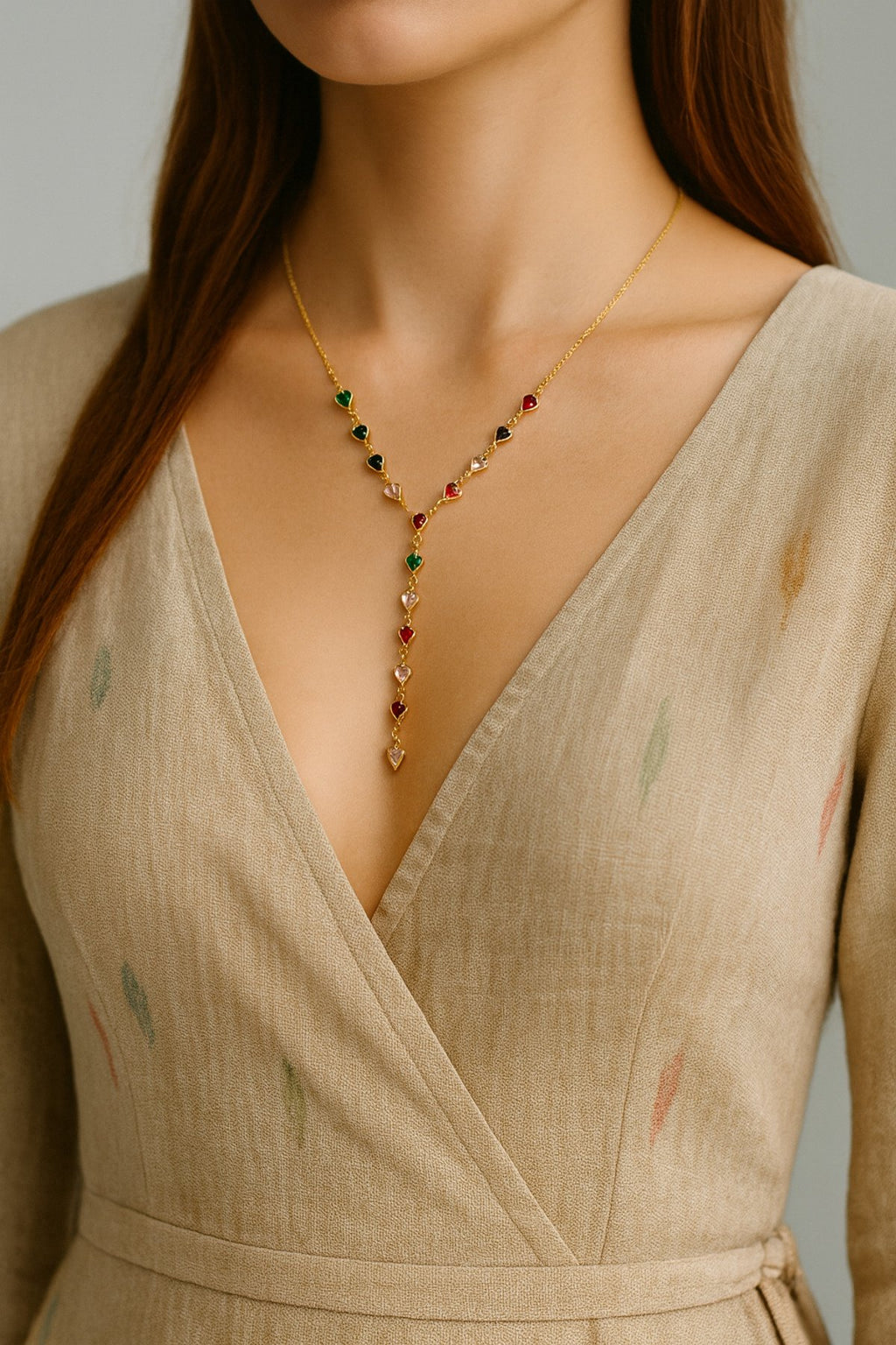 Renkli Taşlı Kalp Motifli Paslanmaz Çelik Y Kolye – Minimal & Şık