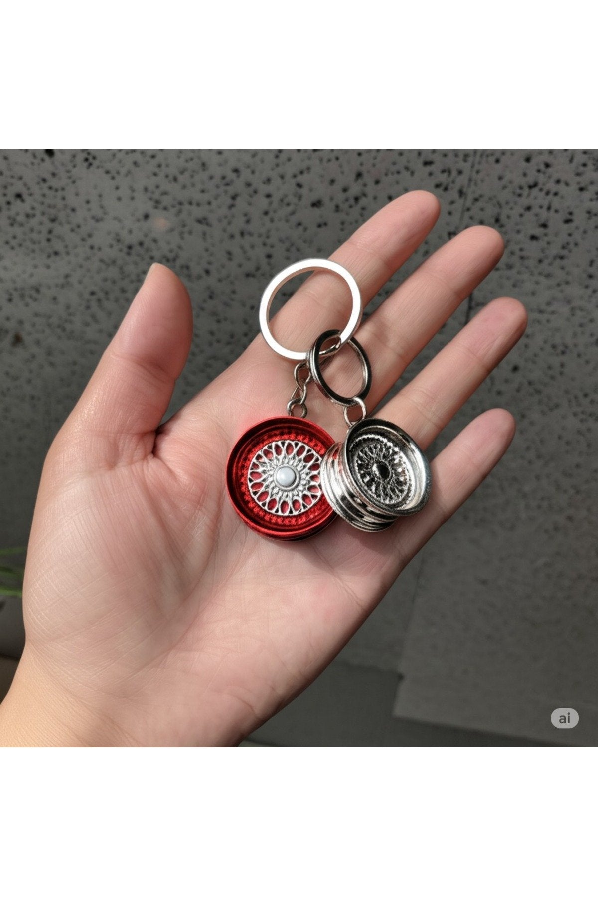 Metal Jant Renkli Anahtarlık – Tekerlek Görünümlü Lüks Araba Aksesuarı